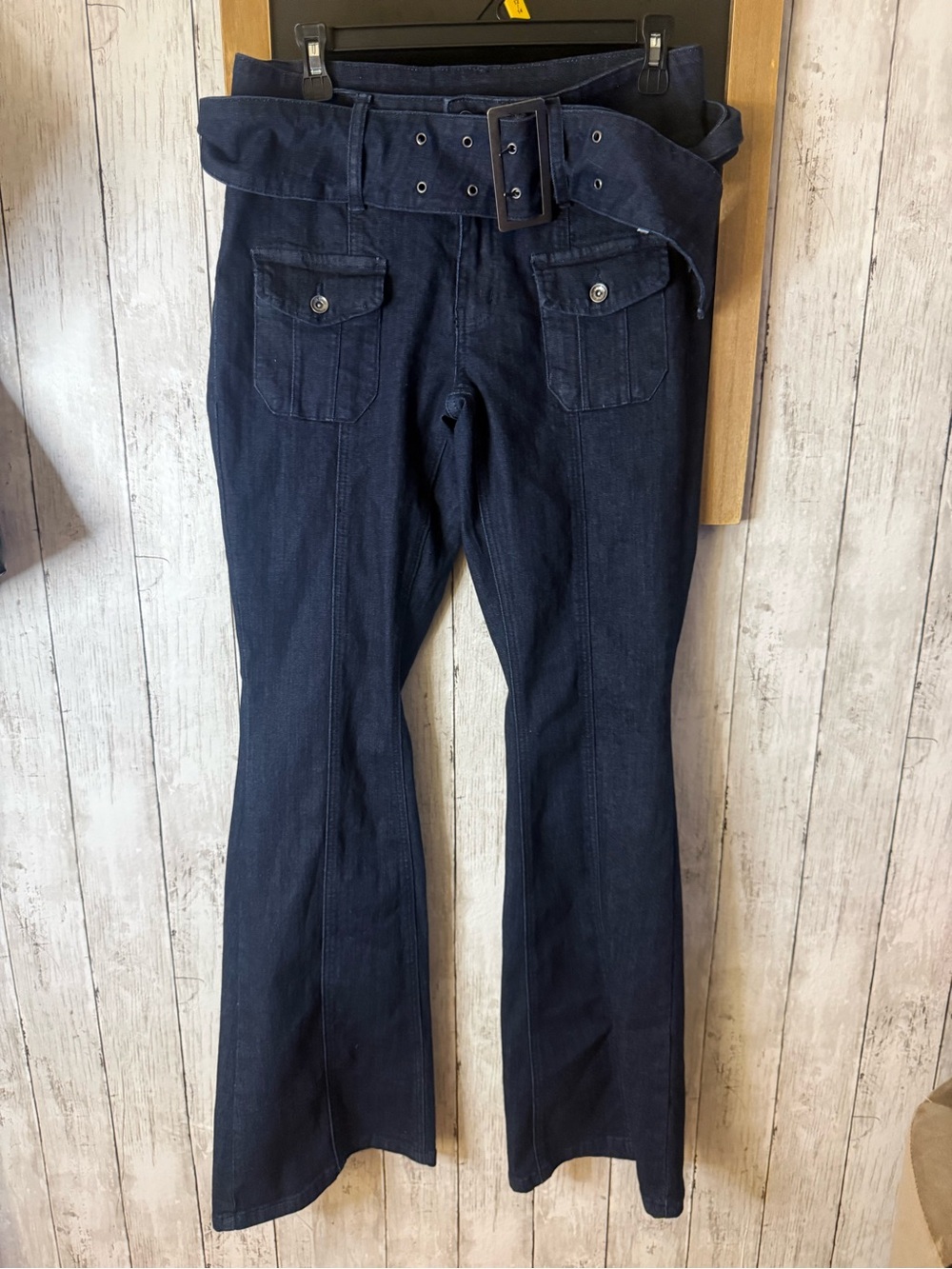 Women’s/Juniors Hot Topic Sz 11 Dark Denim Front Belted jeans